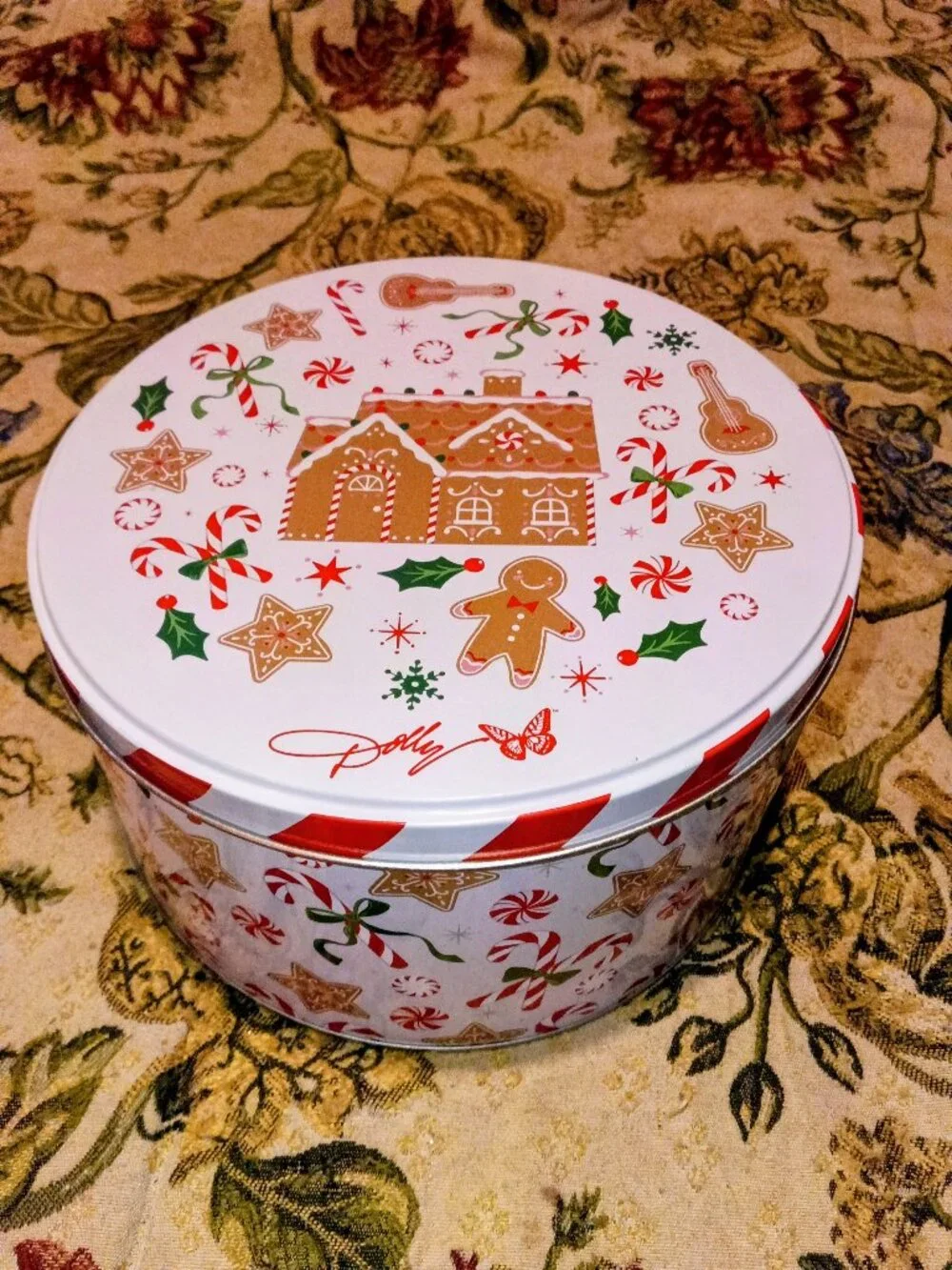 DOLLY PARTON 4 PIECE COLORFUL POTHOLDERS SET IN HER COLORFUL TIN CAN